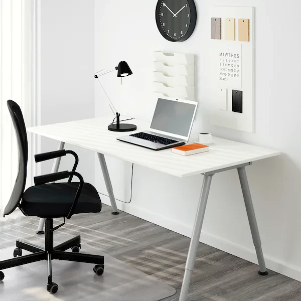 Rent a Desk Thyge white? Rent at KeyPro furniture rental!